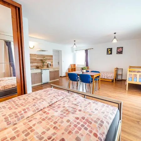 Obiekt Wakacyjny Rejs Rum i privatbostad *