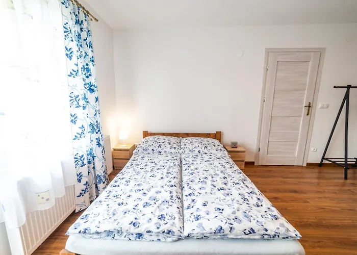 Obiekt Wakacyjny Rejs Homestay *